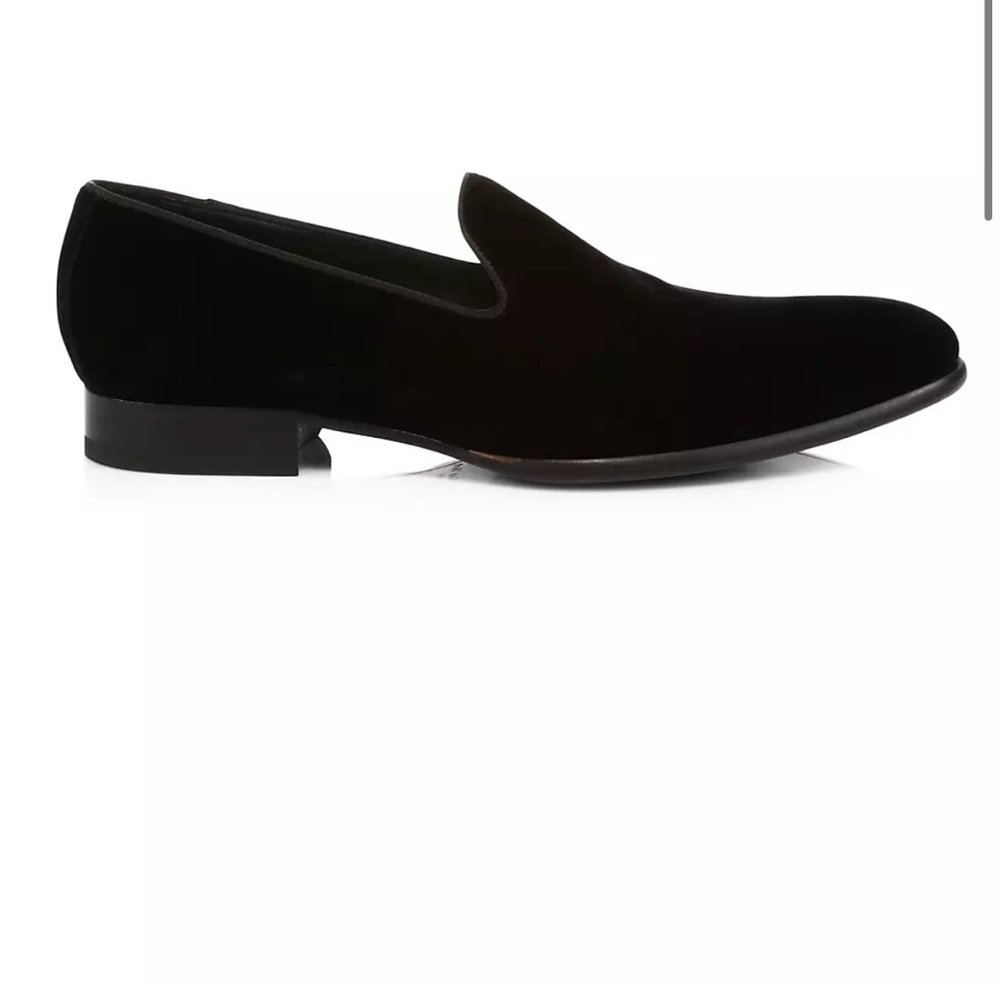 Men’s velvet loafer 7.5